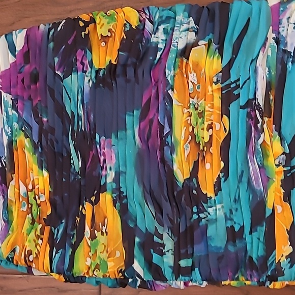 Adrianna Papell Boutique Colorful Backless Halter Style Dress size 6 - Picture 4 of 13